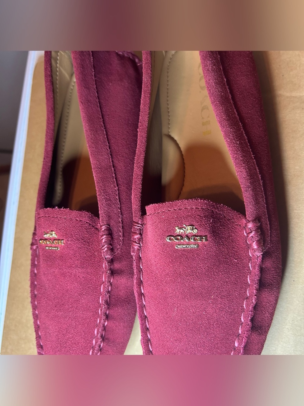 Coach Amber Burgundy Suede Moccasin Flats Slip On Driving Shoes Size 6.5B - Picture 2 of 6